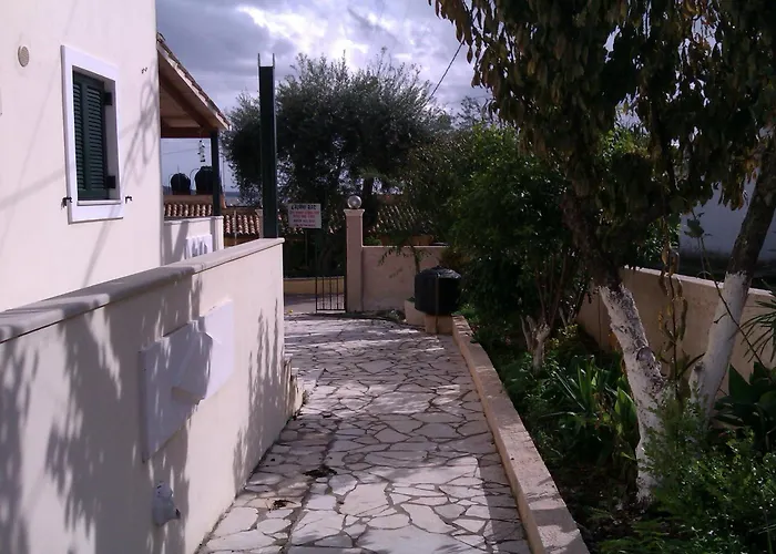 Votsalo Pool Apts